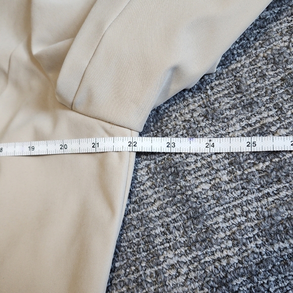 Coat - Picture 8 of 9